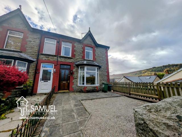 House for sale in Mountain Ash East, Ynysboeth