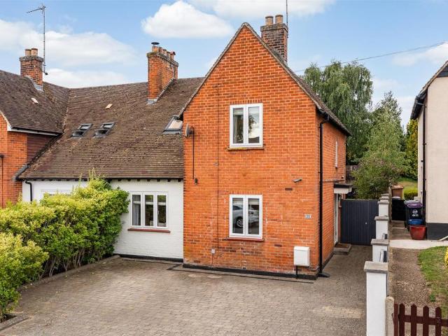 House for sale in Hertford, Colliers End
