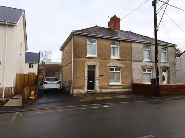 House for sale in Cefncaeau, Dafen