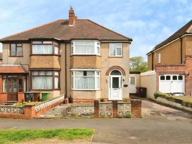 House for sale in Oxley, West Midlands