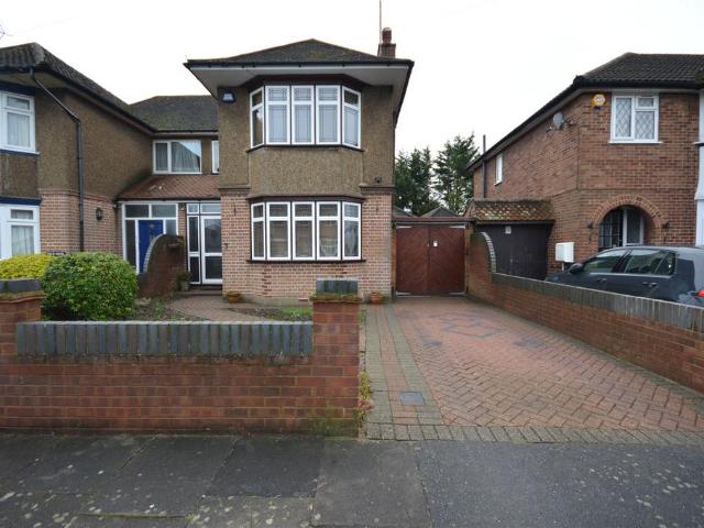 House for sale in Lewsey Farm