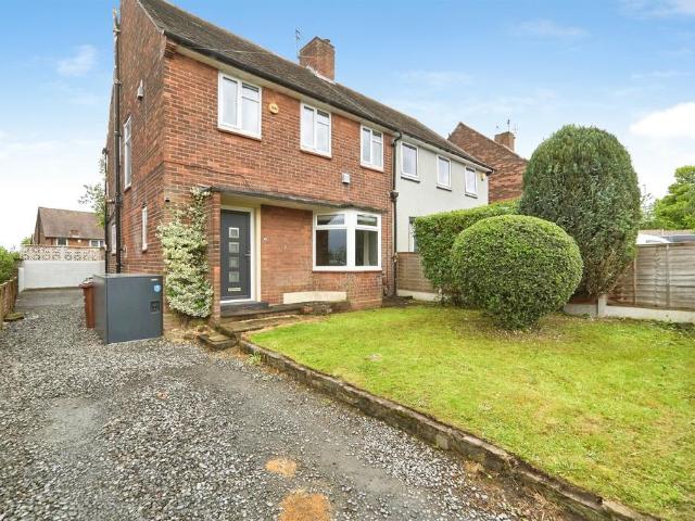 House for sale in Kirkstall, West Yorkshire
