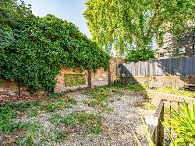 House for sale in Clapton, Upper Clapton