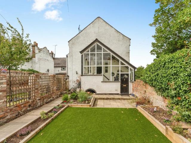 House for sale in West Vale, Cheshire