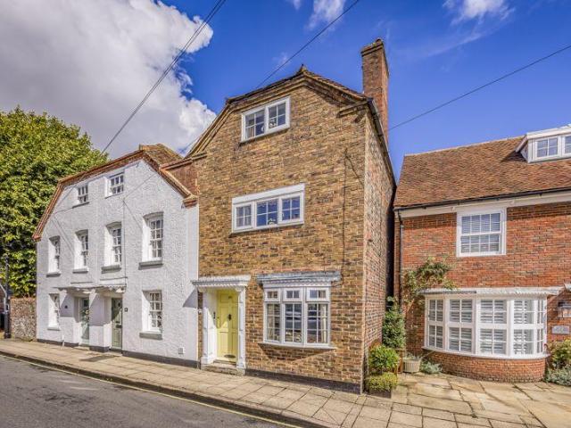 House for sale in Spring Vale, Hampshire