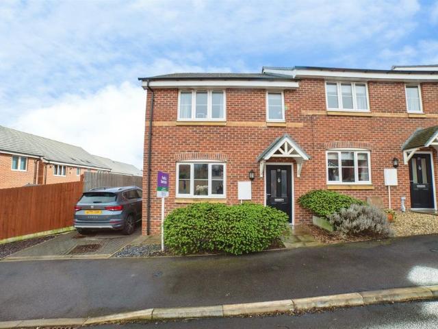 House for sale in Kedleston, East Midlands