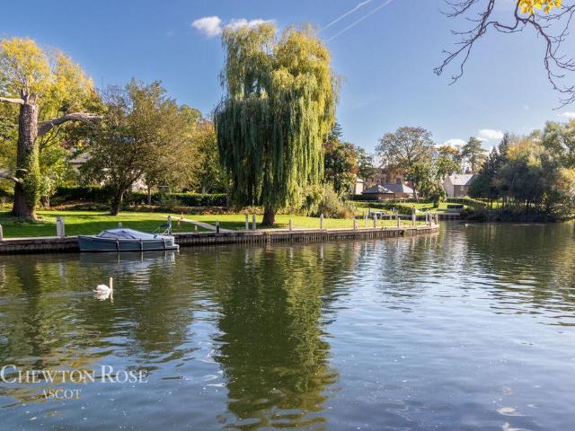House for sale in Holyport, Bray
