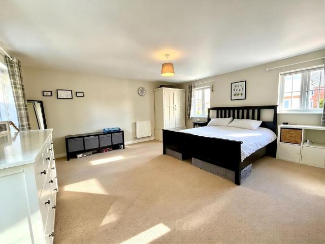 House for sale in Greenbridge, Stratton St. Margaret