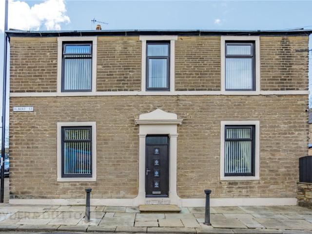 House for sale in Pendock, Greater Manchester