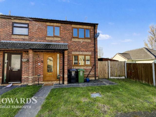 House for sale in Caister-on-Sea, Great Yarmouth