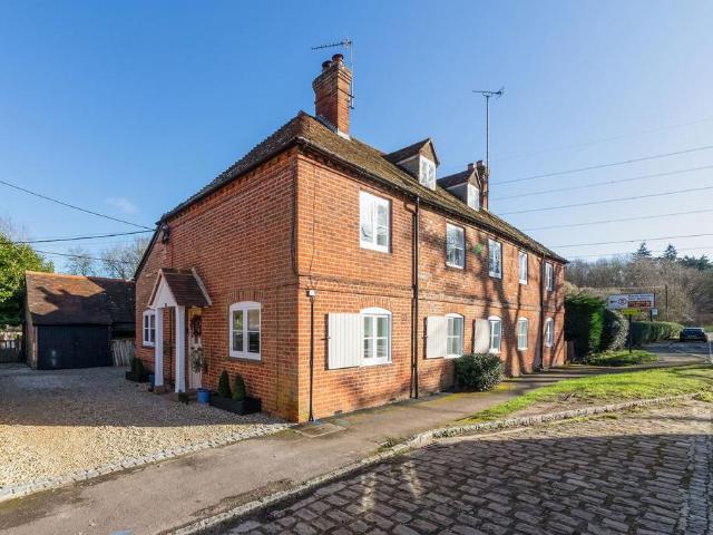 House for sale in Berrick Salome, Oxfordshire