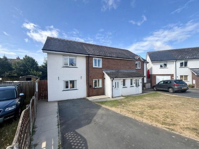 House for sale in Penrhyn-coch