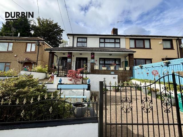 House for sale in Penrhiwceiber