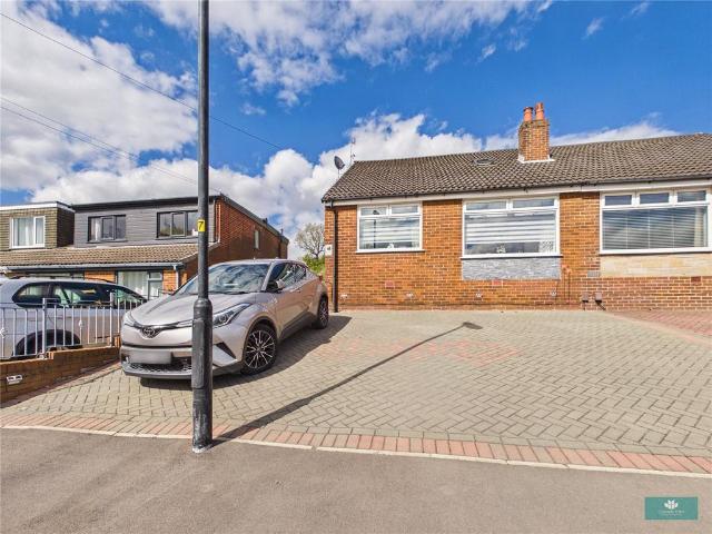 House for sale in Shaw and Crompton, Pendock