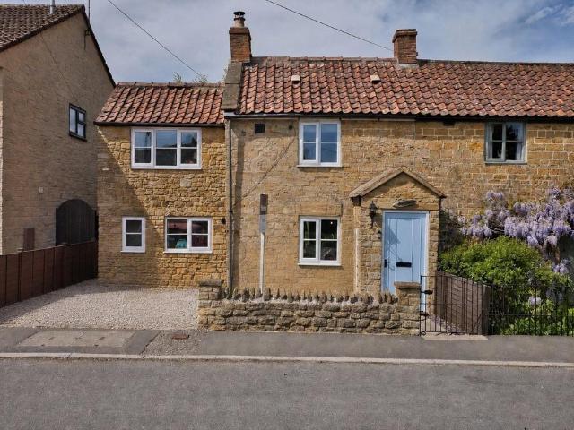 House for sale in Martock, Somerset