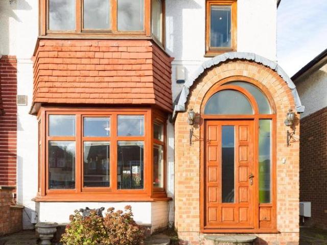House for sale in Brent Cross, Greater London