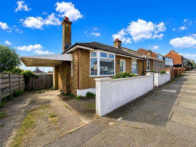 House for sale in Westwood, Acol