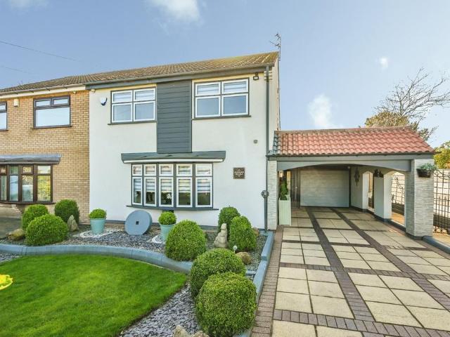 House for sale in Simonswood, West Lancashire
