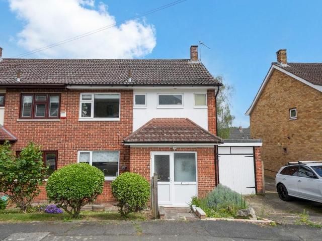 House for sale in Greater London