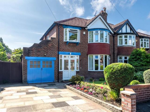House for sale in Ashton upon Mersey, Trafford Park