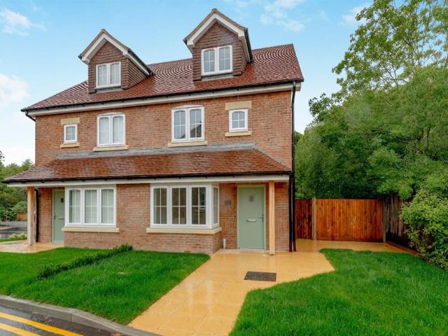 House for sale in Red Hill, Surrey