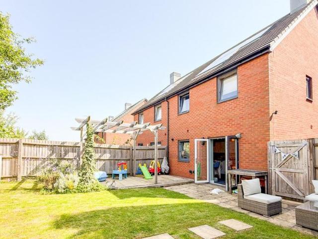 House for sale in Feckenham, City Of Bristol