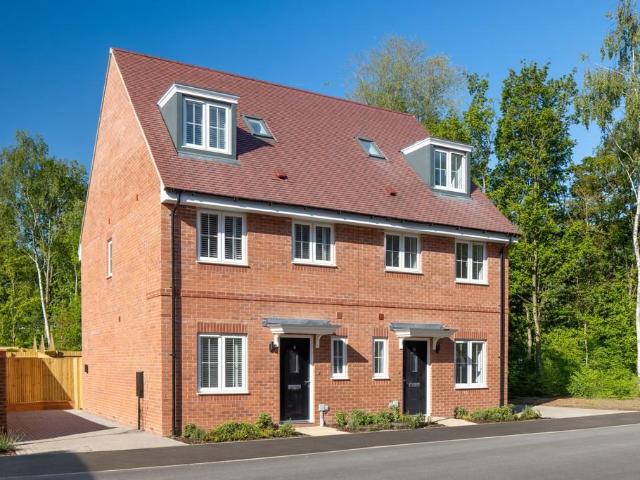 House for sale in Bovingdon, Pouchen End