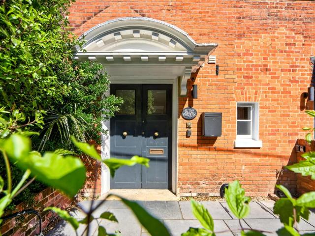 House for sale in Whisstocks Place, Eastbridge