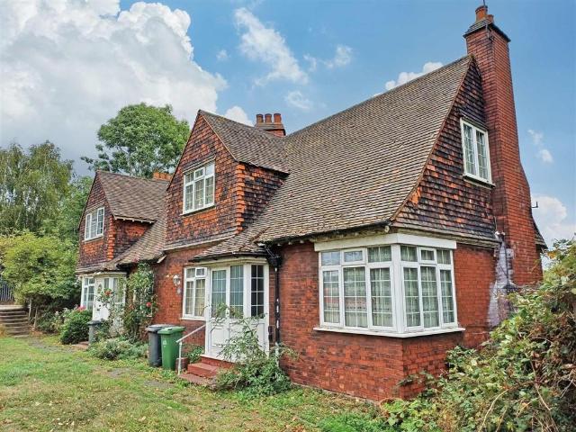 House for sale in London Borough of Waltham Forest, Greater London
