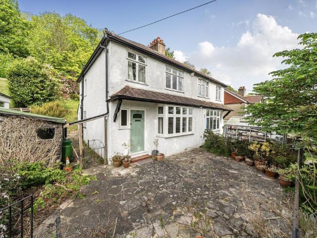 House for sale in Hillview, Surrey