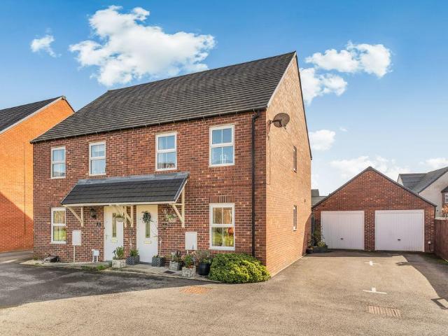 House for sale in Evershot, Oxfordshire