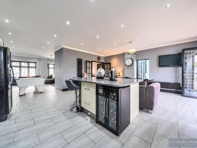House for sale in London Borough of Havering, Greater London