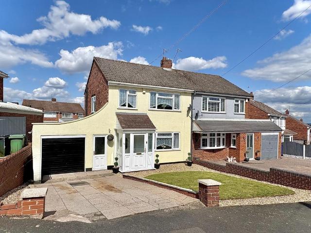 House for sale in Coseley, West Midlands