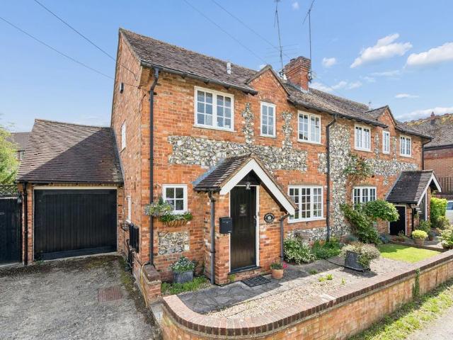 House for sale in Chepping Wycombe, Tylers Green