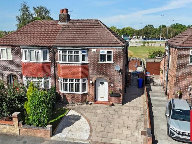 House for sale in Higher Irlam, Salford