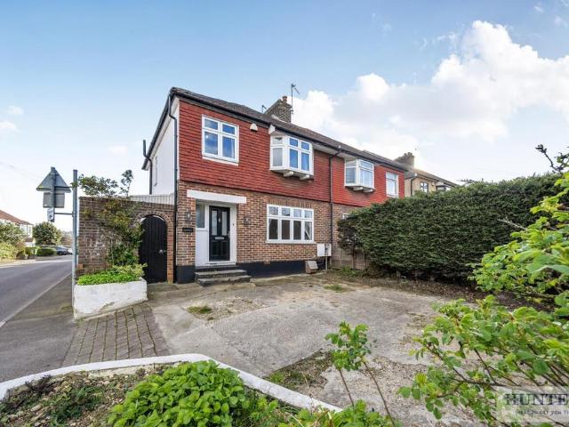 House for sale in Barnehurst, Greater London