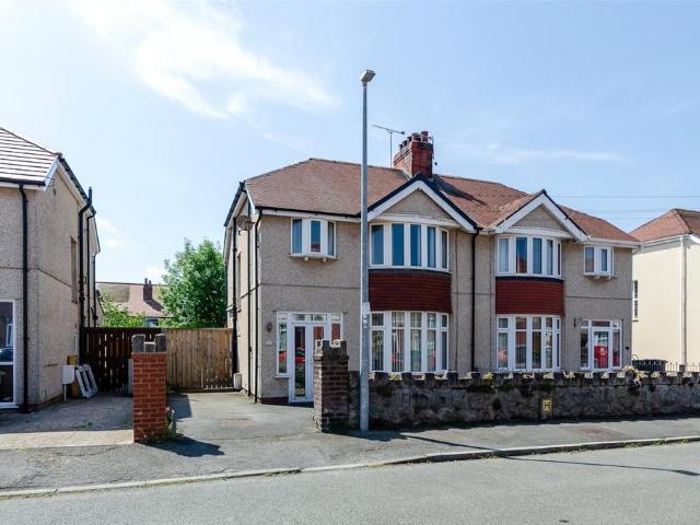 House for sale in Old Colwyn, Wales