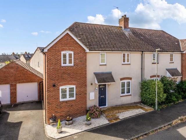 House for sale in Great Faringdon, Dromore