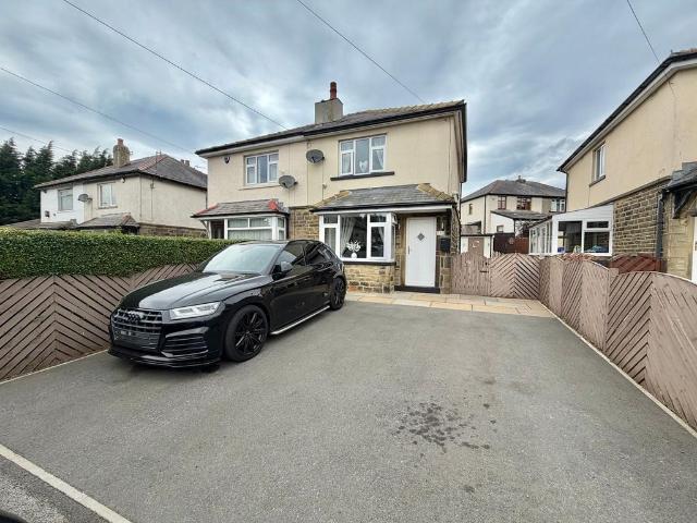 House for sale in Long Lee, West Yorkshire