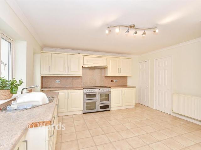 House for sale in Elvington, Ash