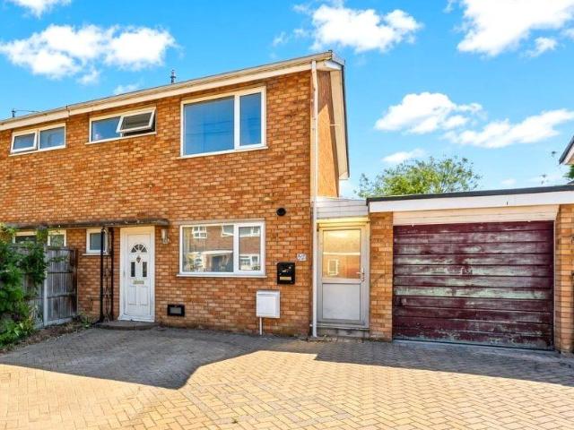 House for sale in Stotfold, Central Bedfordshire