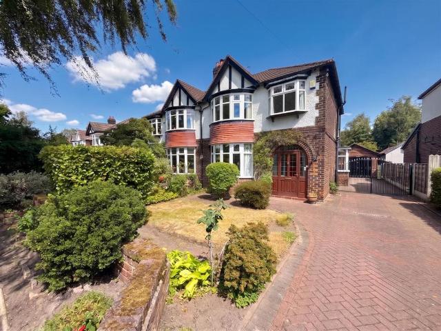 House for sale in Ashton upon Mersey, Trafford Park