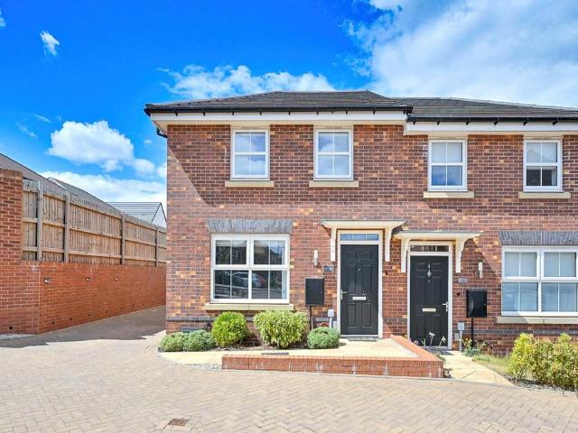 House for sale in Baswich, Staffordshire