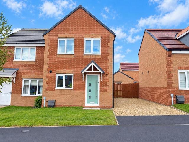 House for sale in Peat Carr Estate, Sunderland