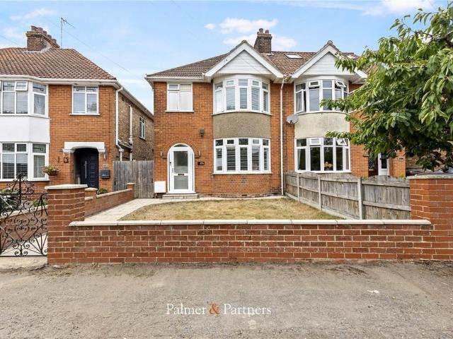 House for sale in Highwoods, Fordham Heath