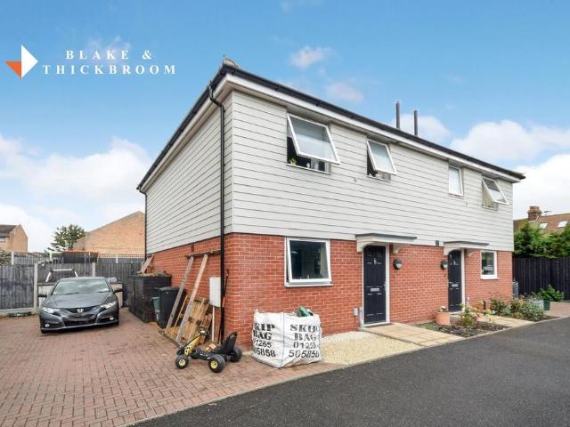 House for sale in Dale Hill, Essex