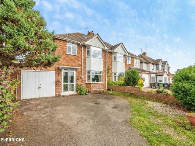 House for sale in Green Close, Warwickshire