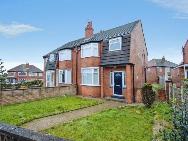 House for sale in Austhorpe, West Yorkshire