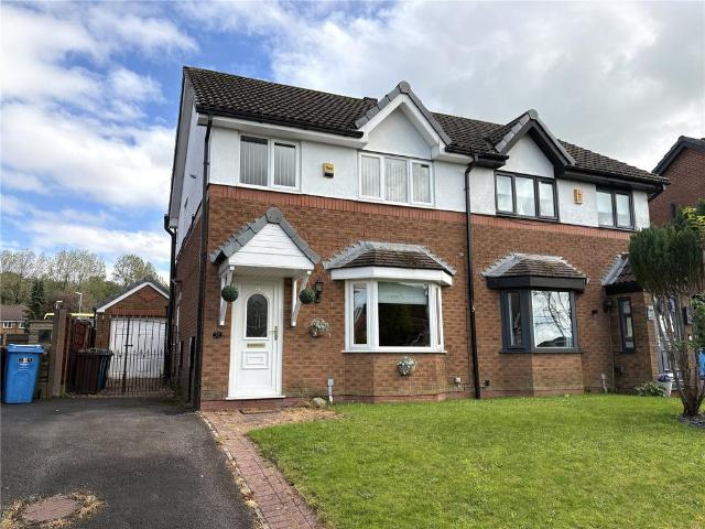 House for sale in Shaw Side, Oldham