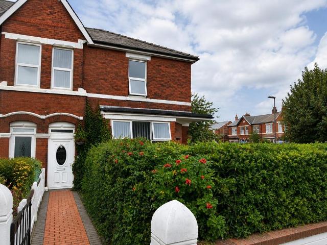 House for sale in Meols Cop, Southport